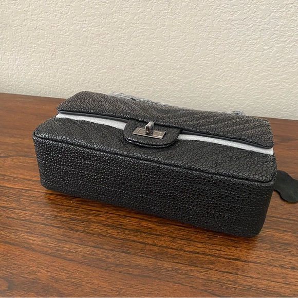 Black Leather Caviar Quilted Chevron Medium Flap Bag Chain Crossbody Shoulder C5 - Picture 5 of 13